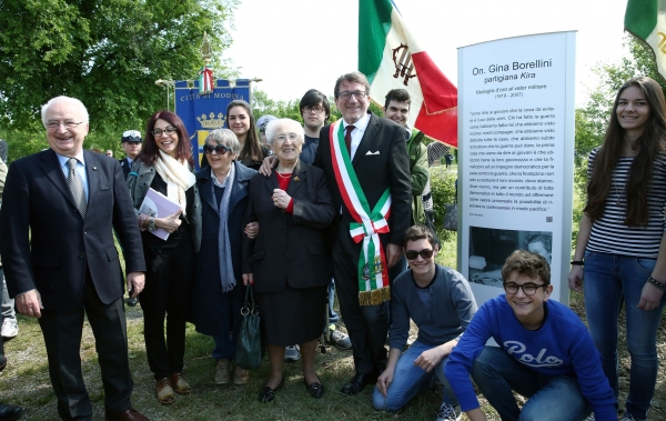 Stele dedicata a Gina Borellini